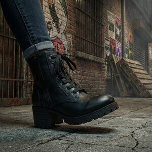 NWT Bamboo Black Lace-Up Combat Boots | Chunky Platform Lug Sole Moto Bootie